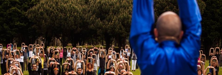As aulas de ioga e Pilates gratuitas já regressaram aos parques do Porto
